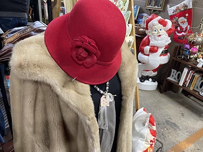 vintage hats and furs